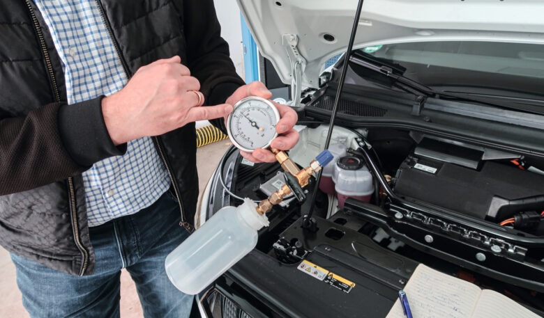 Wie sich ein R744-Klimakreislauf ohne Servicestation warten lässt